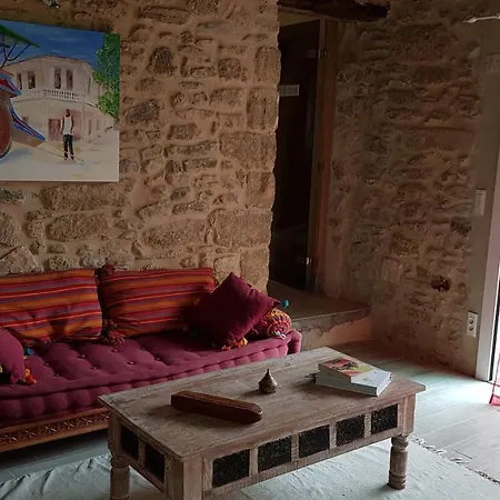 Chez Olivia Et Rene بيت ضيافة *