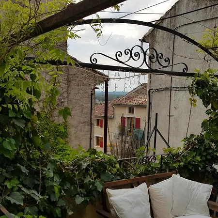 بيت ضيافة Chez Olivia Et Rene
